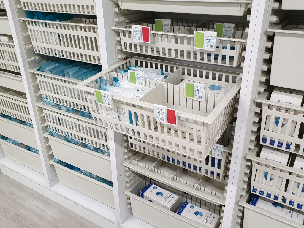 ALMACEN DE MATERIAL FUNGIBLE SANITARIO CON SISTEMA KANBAN DOBLE CAJÓN